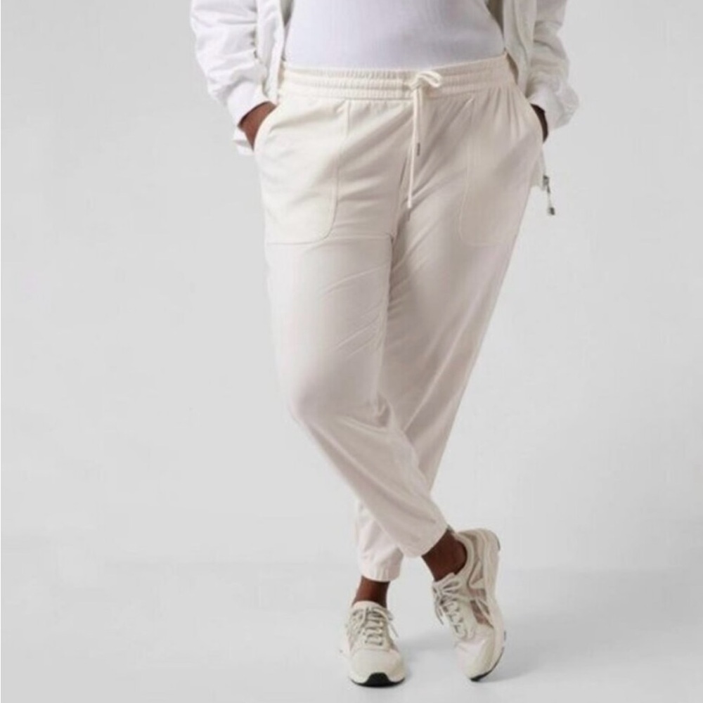 Athleta Women's Off-White Farallon Jogger Pants